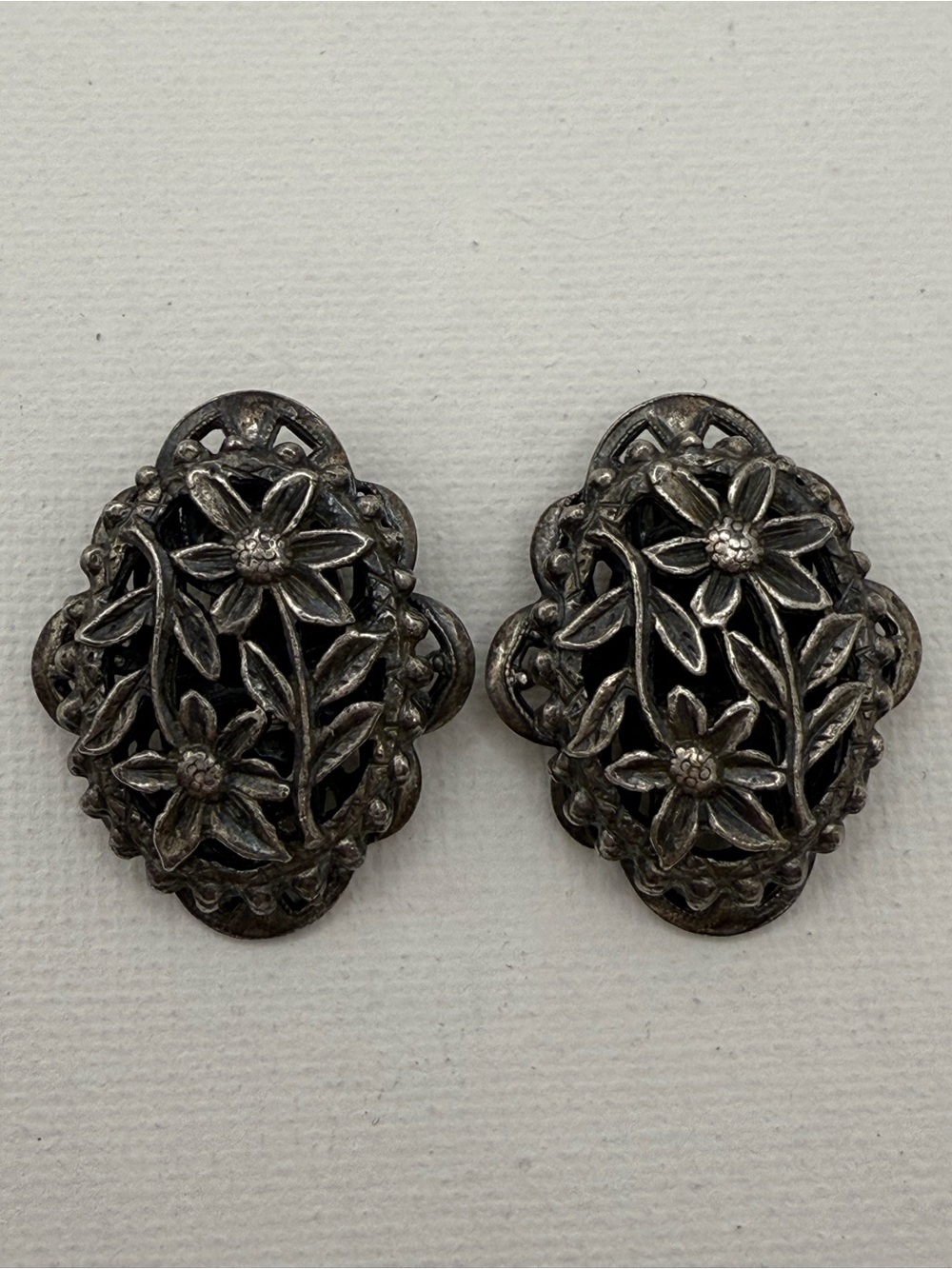 Vintage Silver Tone Floral Filigree Clip On Earrings Black Openwork